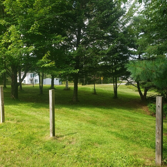 162 Lancaster Rd, Unit 162 B in Whitefield, NH - Building Photo - Building Photo