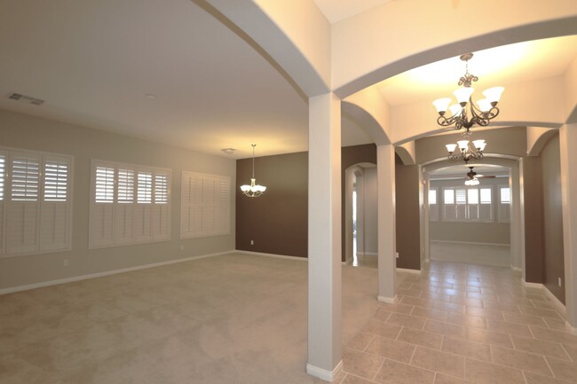 7182 W Mirkwood Ave in Las Vegas, NV - Building Photo - Building Photo