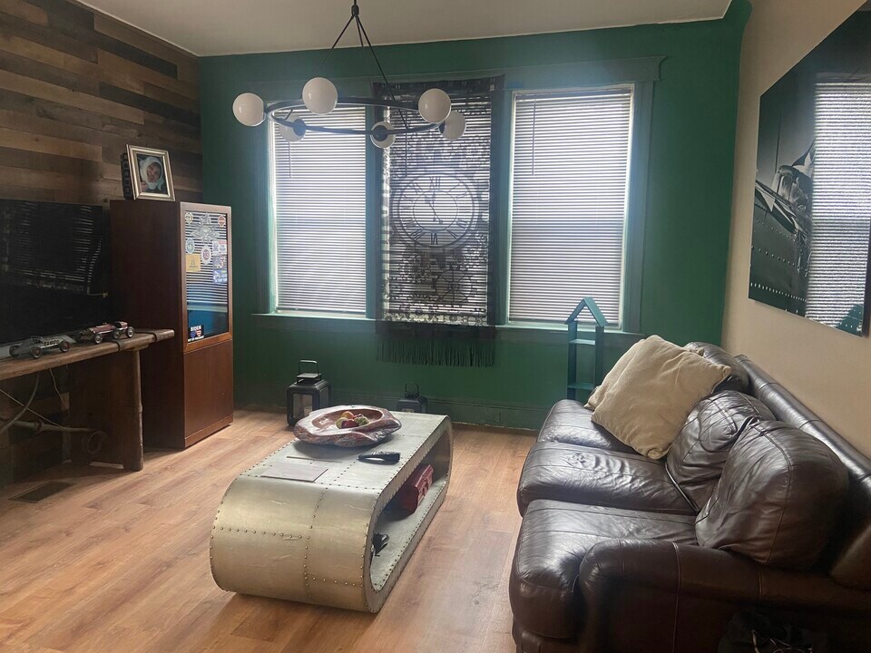 1407 67th St in North Bergen, NJ - Building Photo