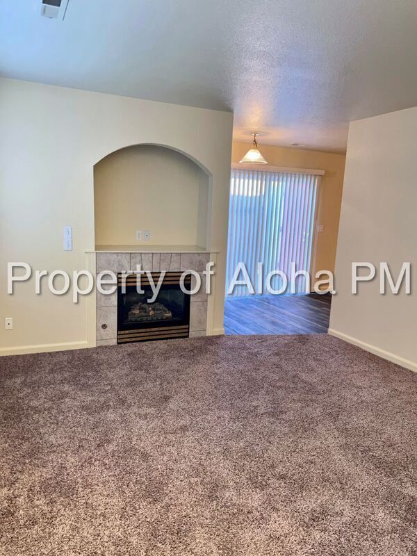 5660 W Bloom St in Boise, ID - Building Photo - Building Photo