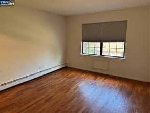 252 Collignon Way in River Vale, NJ - Building Photo - Building Photo