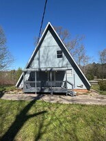 3938 Cloverdale Rd in Anniston, AL - Building Photo