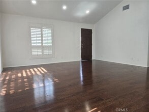12670 Oxford Dr in La Mirada, CA - Foto de edificio - Building Photo
