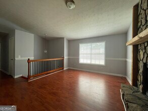 5721 Glenn Hollow Ct in Norcross, GA - Building Photo - Building Photo