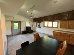 1710 E Porcupine Rd in Jackson, WY - Building Photo - Building Photo