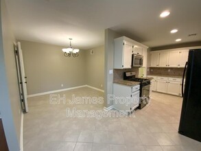 4637 S Lakewood Ave in Tulsa, OK - Building Photo - Building Photo