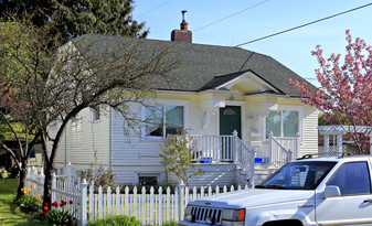 1909 16th St Apartments