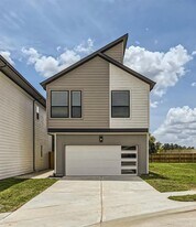 6455 Pne Hts Dr in Magnolia, TX - Building Photo