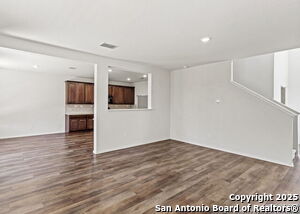 3175 Wild Indigo in Canyon Lake, TX - Foto de edificio - Building Photo