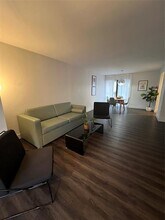 2100 NE 33rd Ave in Fort Lauderdale, FL - Building Photo - Building Photo