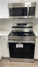 422 Lakeside Dr in Margate, FL - Building Photo - Building Photo