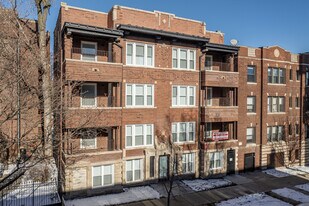 1710 W Lunt Ave in Chicago, IL - Building Photo
