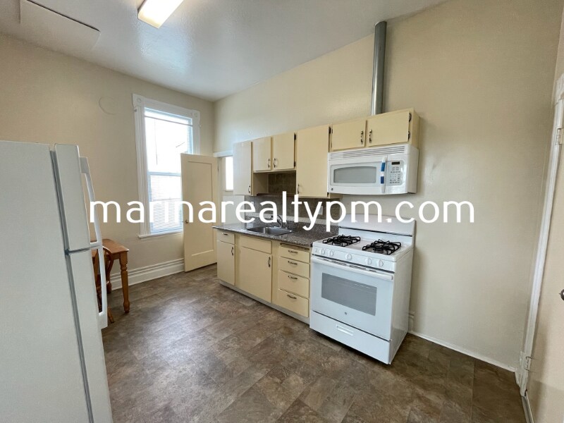 1319 Sonoma Blvd in Vallejo, CA - Building Photo