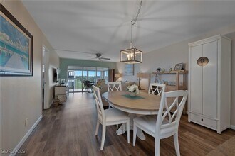 200 Pebble Beach Blvd in Naples, FL - Building Photo - Building Photo