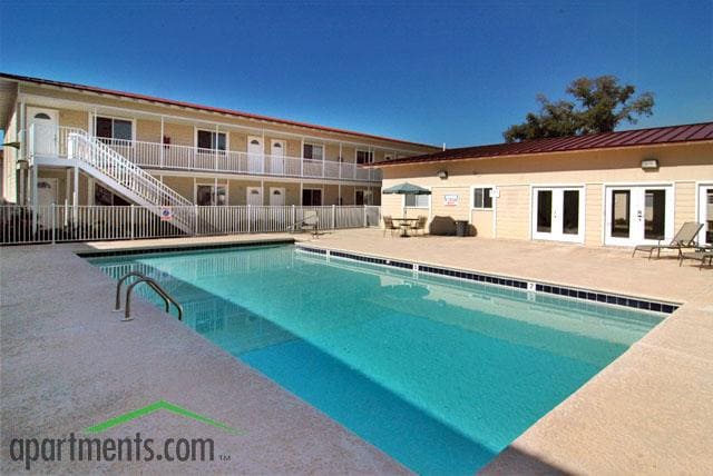 Oak Shores in Biloxi, MS - Building Photo - Building Photo