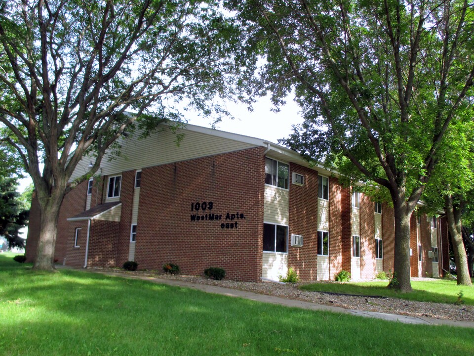 Westmar Apartments in Marshall, MN - Building Photo