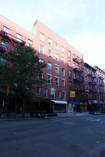 239 Mulberry St in New York, NY - Building Photo - Building Photo