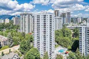 115 Place in Burnaby, BC - Building Photo