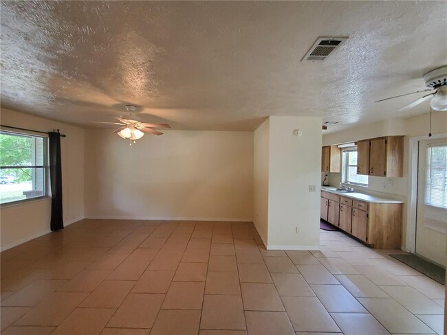 12022 NW 147 Pl in Alachua, FL - Building Photo - Building Photo