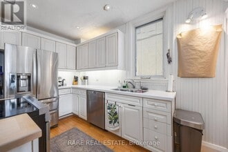 106 Melrose Ave in Toronto, ON - Building Photo - Building Photo