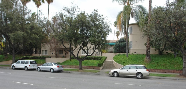 1700 Fair Oaks Ave in South Pasadena, CA - Building Photo - Building Photo