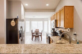 2821 N 107th Dr in Avondale, AZ - Building Photo - Building Photo