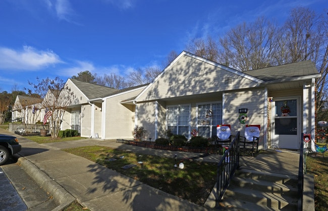 Residences at Haymount in Fayetteville, NC - Building Photo - Building Photo