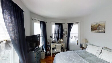 6 Hinckley St in Somerville, MA - Building Photo - Building Photo