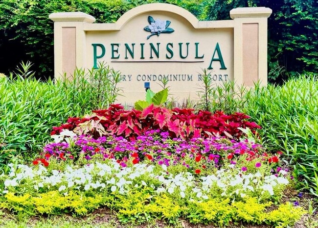 700 Daniel Ellis Dr in Charleston, SC - Building Photo - Building Photo