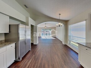 10618 Egret Haven Ln in Riverview, FL - Foto de edificio - Building Photo