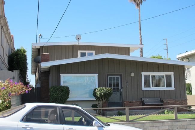 1902 Rockefeller Ln in Redondo Beach, CA - Building Photo - Building Photo