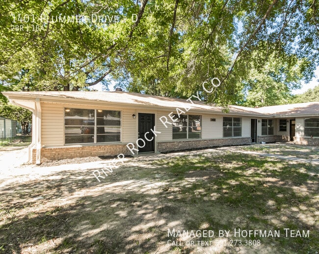 1401 Plummer St in Jacksonville, AR - Foto de edificio - Building Photo