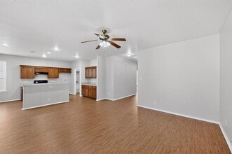 10913 Dillon St in Fort Worth, TX - Building Photo - Building Photo