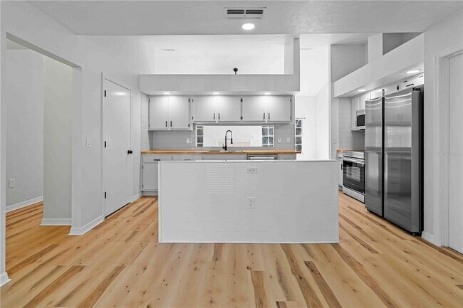 4142 NW 59th Terrace in Gainesville, FL - Foto de edificio - Building Photo