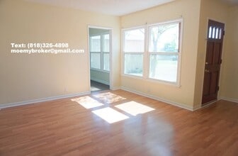 20641 Cohasset St in Winnetka, CA - Building Photo - Building Photo