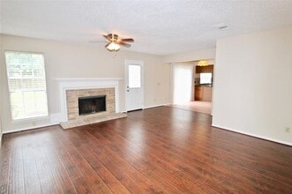 3331 Oak Branch Ln in Sugar Land, TX - Building Photo - Building Photo