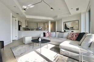 181 Davenport Rd in Toronto, ON - Building Photo