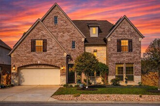 17821 Limestone Spring Ln in The Hills, TX - Foto de edificio - Building Photo