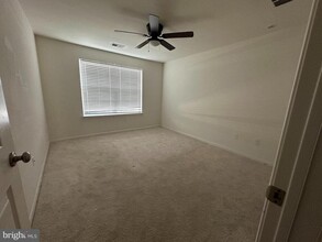 115 Kramer Ct in Florence, NJ - Building Photo - Building Photo
