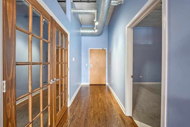 221 E Cullerton St in Chicago, IL - Building Photo - Building Photo