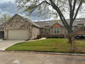 43389 Riverbend Blvd in Clinton Township, MI - Building Photo