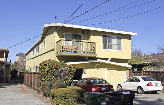 3707 Maybelle Ave in Oakland, CA - Building Photo - Building Photo