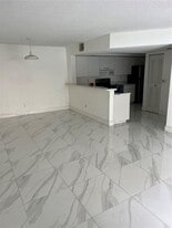 18830 NW 57th Ave in Hialeah, FL - Building Photo