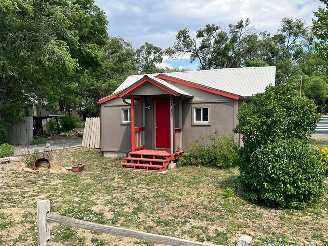 300 S Mountain Ave in Springerville, AZ - Building Photo - Building Photo