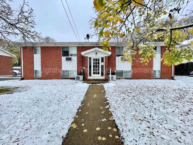 3253 Charlesgate Ave SW