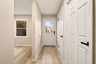 14 Elm St in Bloomfield, NY - Building Photo - Building Photo