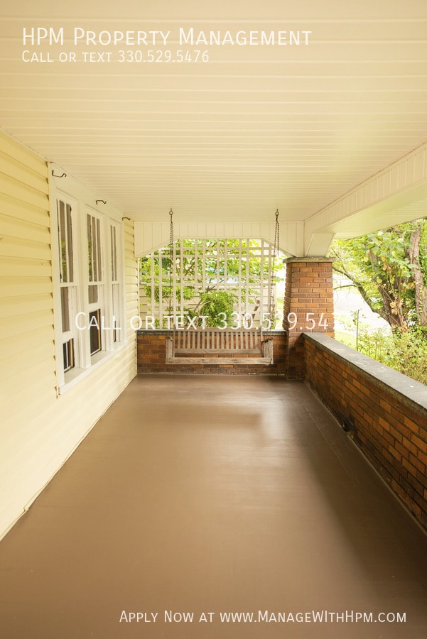 1442 Plain Ave NE in Canton, OH - Building Photo - Building Photo