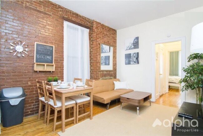 property at 211 E 14th St