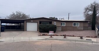 11427 Angelina Pl NE in Albuquerque, NM - Building Photo