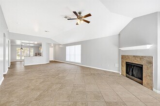 17211 April Valley Ct in Houston, TX - Building Photo - Building Photo